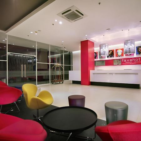 Favehotel Melawai Jakarta Exterior photo
